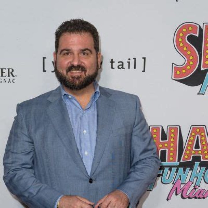 
Dan Le Batard Height, Weight, Net Worth, Age, Birthday, Wikipedia, Who, Nationality, Biography 