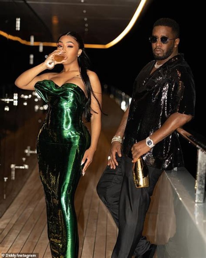 
Diddy Calls Yung Miami His ‘Shawty Wop’ At City Girls Show 