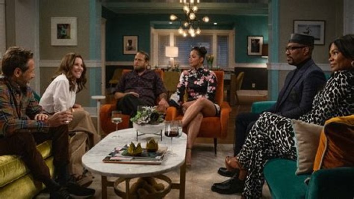 
Emily Arlook Husband: Is You People Cast Married? Family And Net Worth 