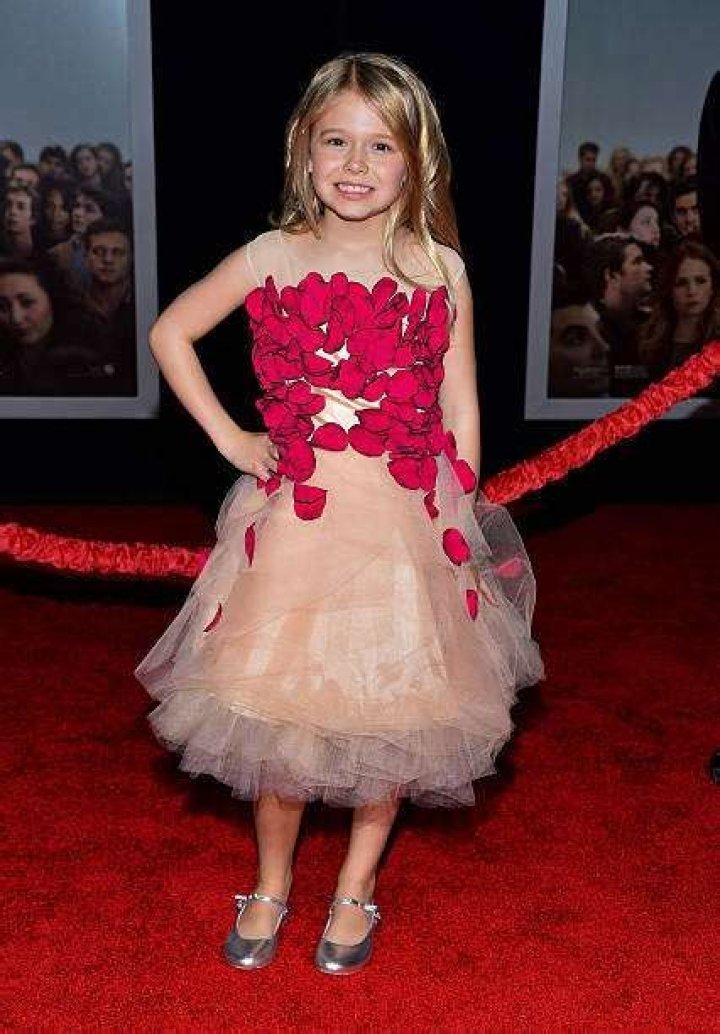 Erin Gerasimovich Height, Weight, Net Worth, Age, Birthday, Wikipedia, Who, Instagram, Biography