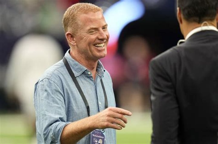 
Inside Jason Garrett’s Coaching Career, Family and Relationship With Jerry Jones 
