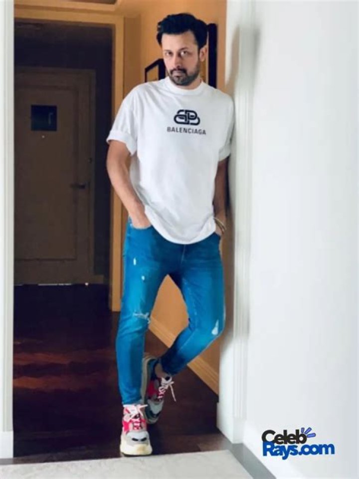Muhammad Atif Aslam Height, Weight, Net Worth, Age, Birthday, Wikipedia, Who, Instagram, Biography