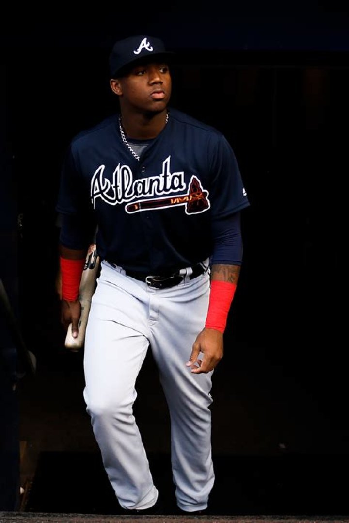 Ronald Acuña Jr. Height, Weight, Net Worth, Age, Birthday, Wikipedia, Who, Nationality, Biography