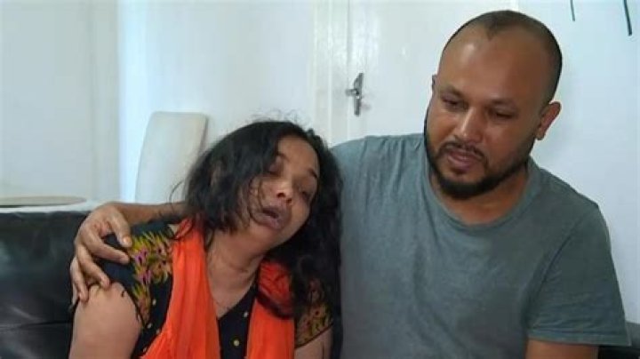 
Surgeon Aminah Hayat Partner Meraj Zafar – Where Are Her Parents Now? 
