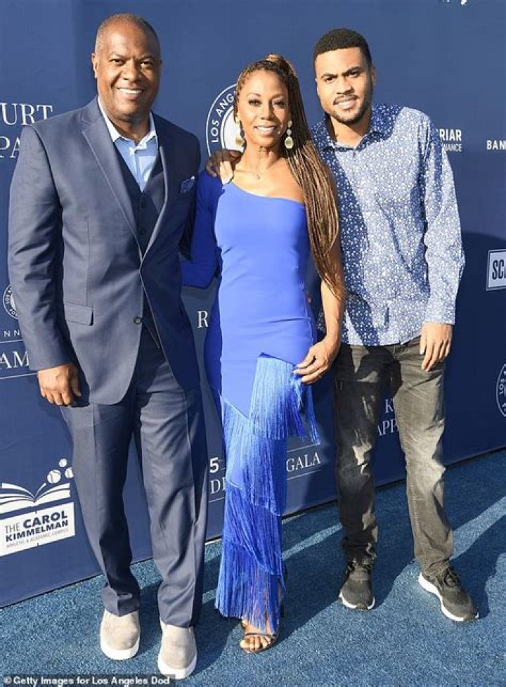 Who Is Holly Robinson Peete Son? Details To Know About Her Family