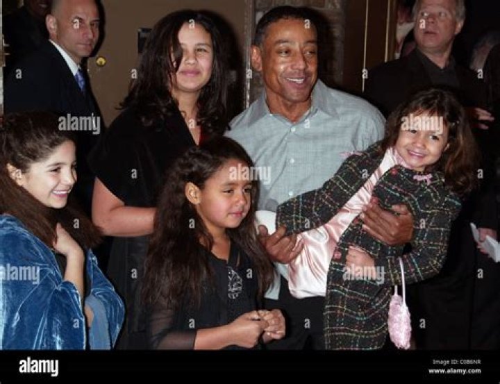 Who Is Robert Esposito? Jennifer Esposito Father, Mother Phyllis Esposito Siblings And Net Worth