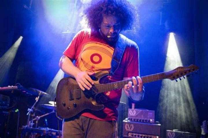 Why is Everyone Leaving Chapman Guitars: Rabea Massaad Leaves as Signature Artist?